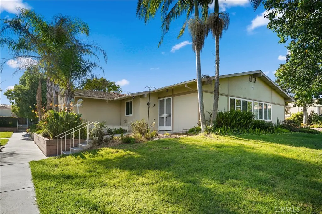 395 Avenida Castilla B, Laguna Woods, California 92637 home-pic-5