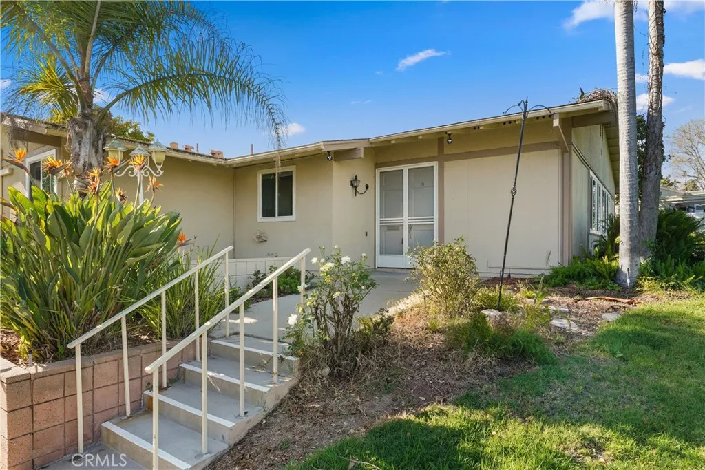 395 Avenida Castilla B, Laguna Woods, California 92637 home-pic-6