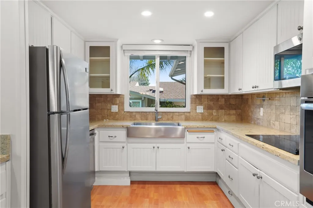 395 Avenida Castilla B, Laguna Woods, California 92637 home-pic-18