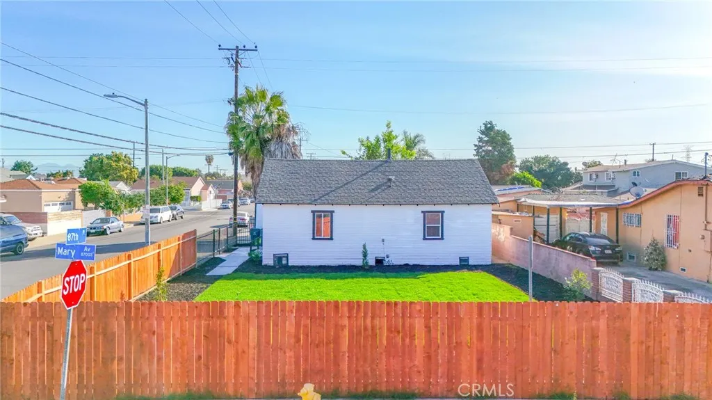 1404 E 87th Place, Los Angeles, California 90002 home-pic-30