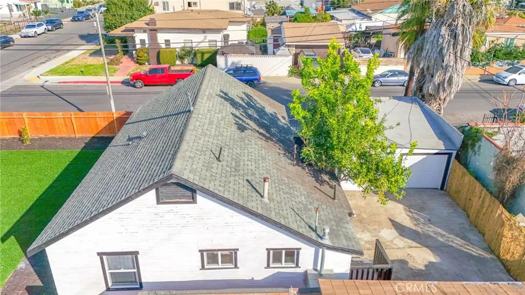 1404 E 87th Place, Los Angeles, California 90002 home-pic-37