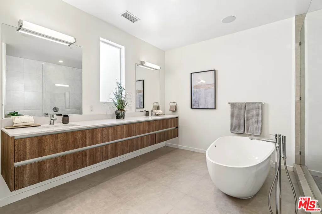 Primary Suite Bath