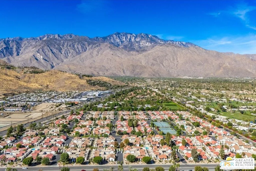 2335 S Gene Autry Trail C, Palm Springs, California 92264 home-pic-48
