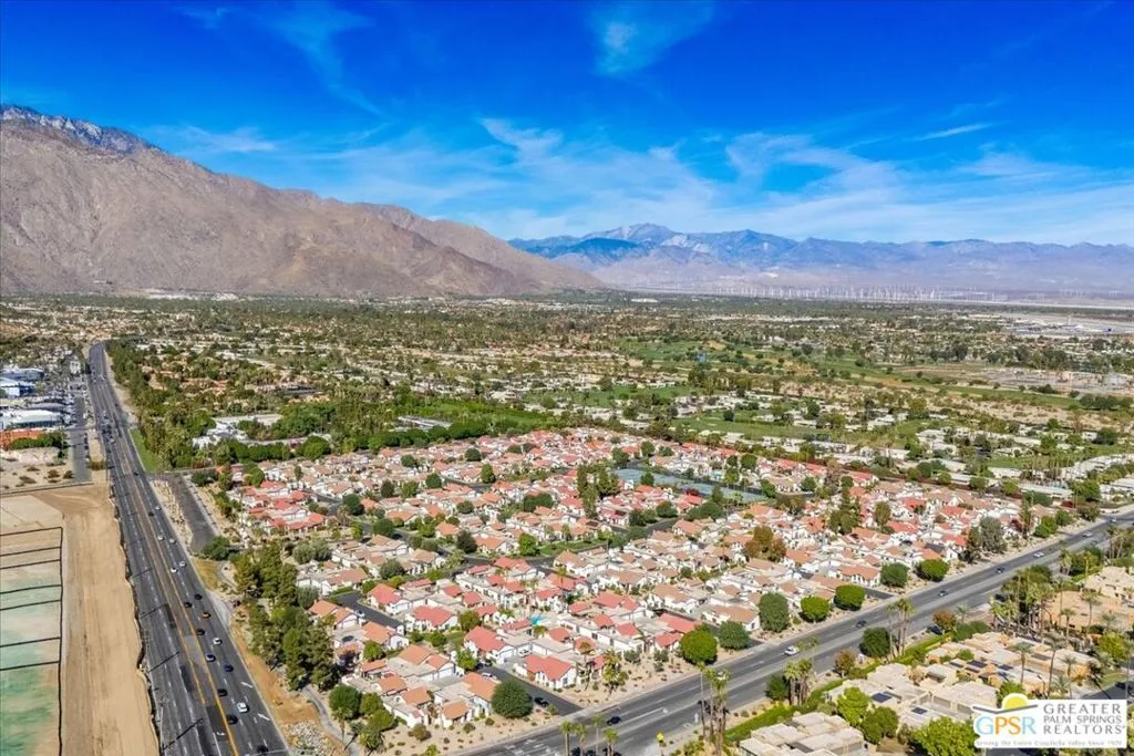 2335 S Gene Autry Trail C, Palm Springs, California 92264 home-pic-47