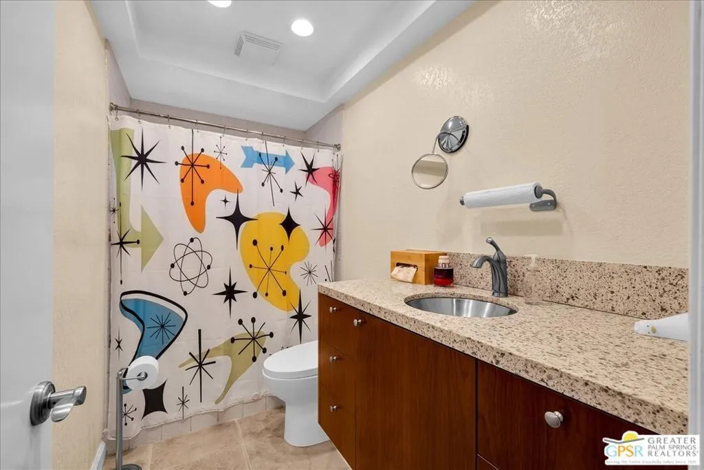 2335 S Gene Autry Trail C, Palm Springs, California 92264 home-pic-22