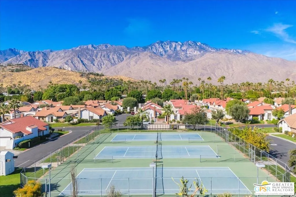 2335 S Gene Autry Trail C, Palm Springs, California 92264 home-pic-43
