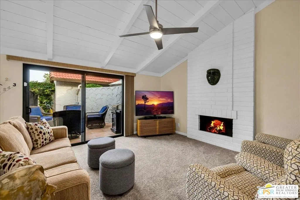 2335 S Gene Autry Trail C, Palm Springs, California 92264 home-pic-2
