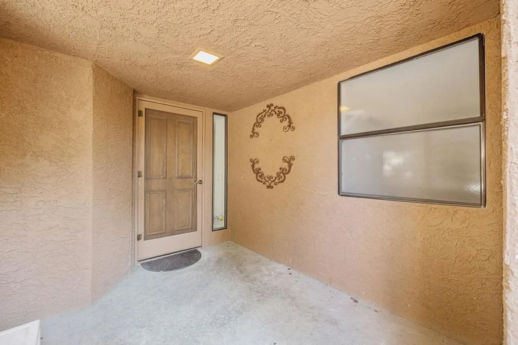 73148 Carrizo Circle, Palm Desert, California 92260 home-pic-5