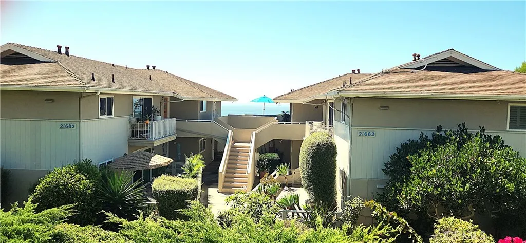 21682 Ocean Vista Drive A, Laguna Beach, California 92651 home-pic-2