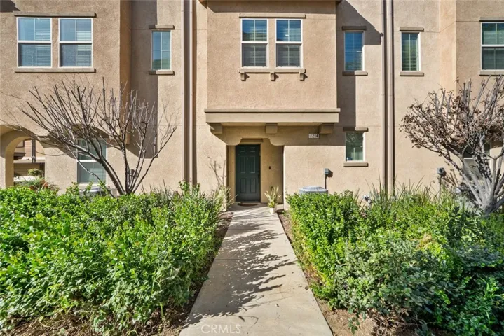 7214 N Chestnut, Van Nuys, California 91405