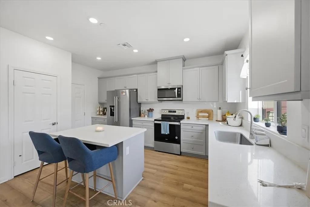 29168 Cahill Court, Winchester, California 92596 home-pic-4
