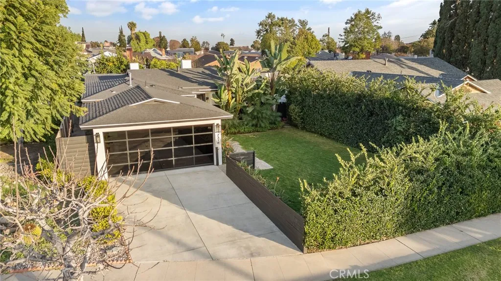 7316 Colbath, Van Nuys, California 91405 home-pic-2