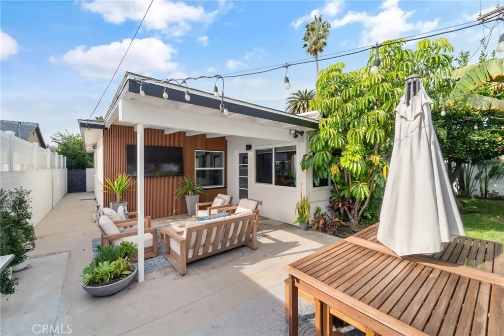 7316 Colbath, Van Nuys, California 91405 home-pic-36