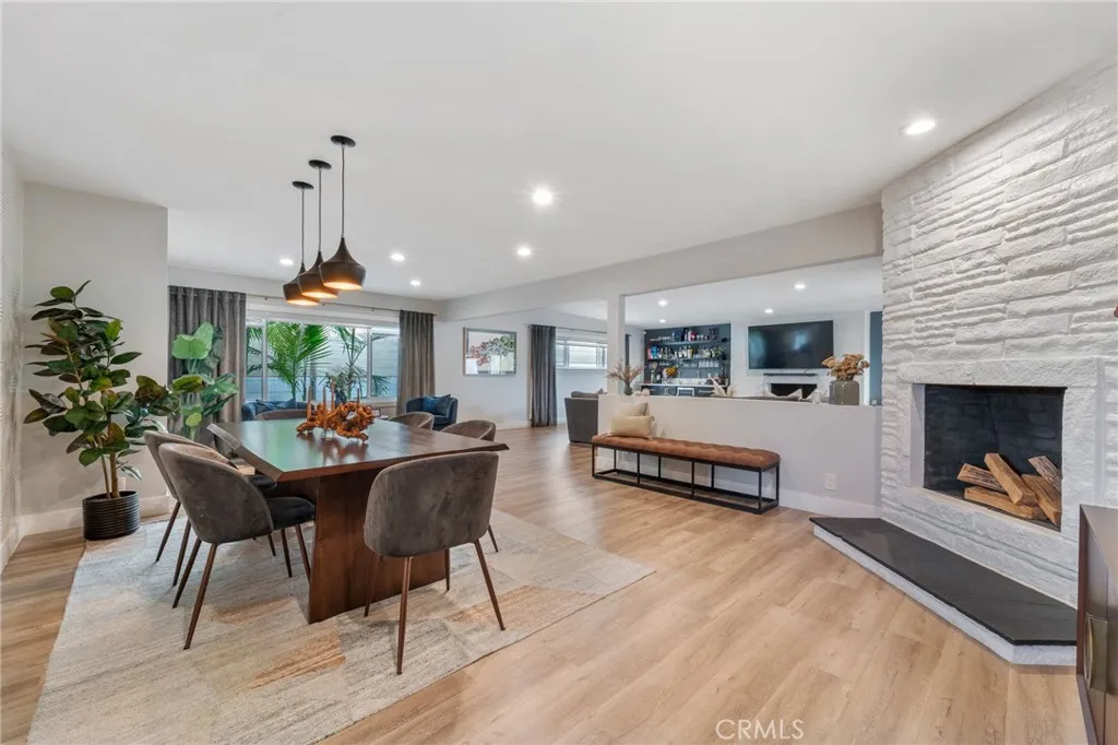 7316 Colbath, Van Nuys, California 91405 home-pic-7