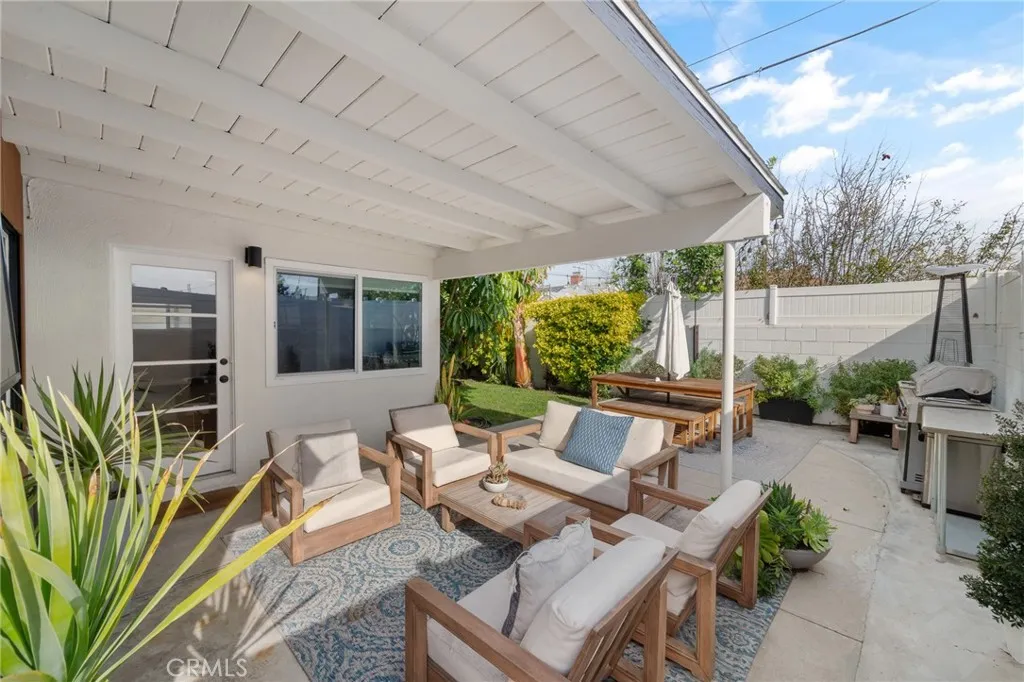 7316 Colbath, Van Nuys, California 91405 home-pic-33
