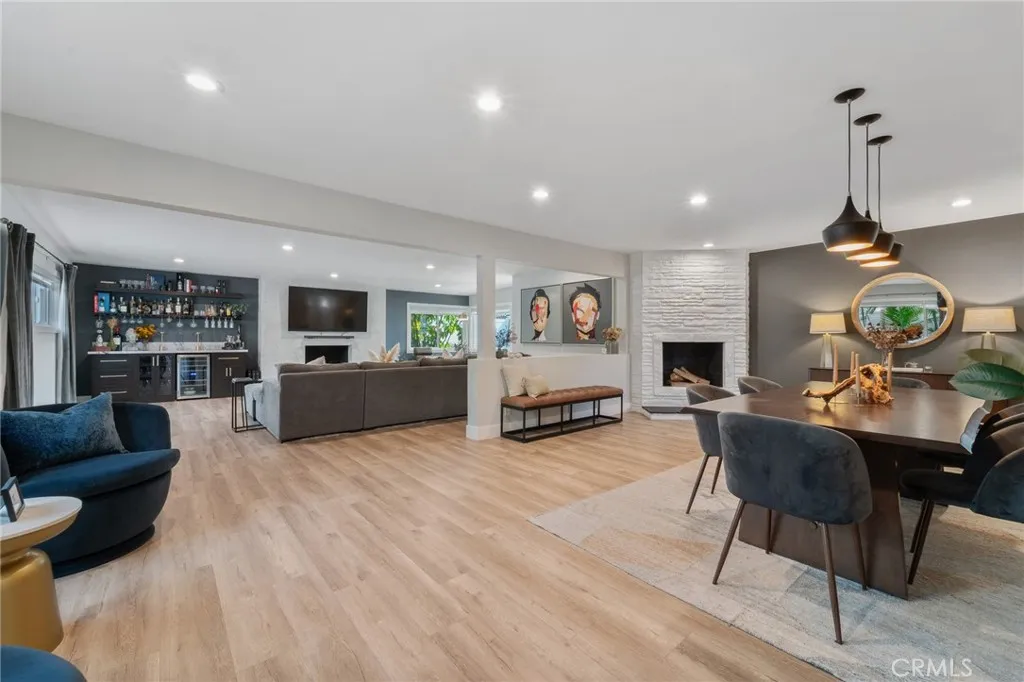 7316 Colbath, Van Nuys, California 91405 home-pic-10