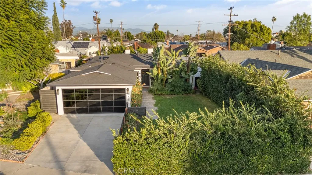 7316 Colbath, Van Nuys, California 91405 home-pic-3