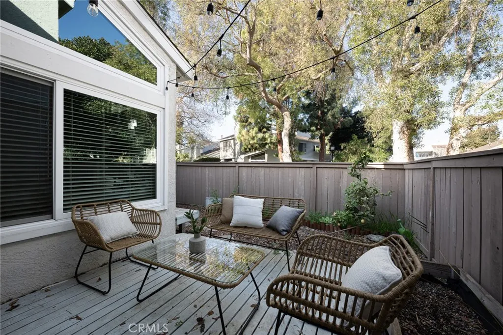 390 Deerfield, Irvine, California 92606 home-pic-21