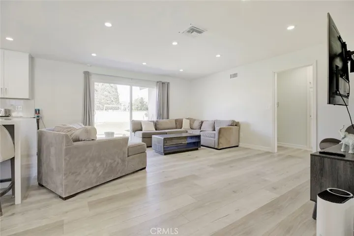 20437 Septo Street, Chatsworth, California 91311