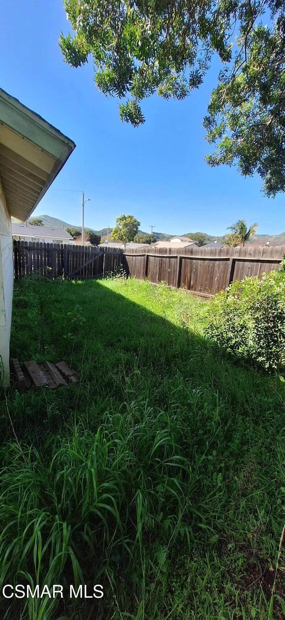 209 Delaware Drive, Ventura, California 93001 home-pic-11