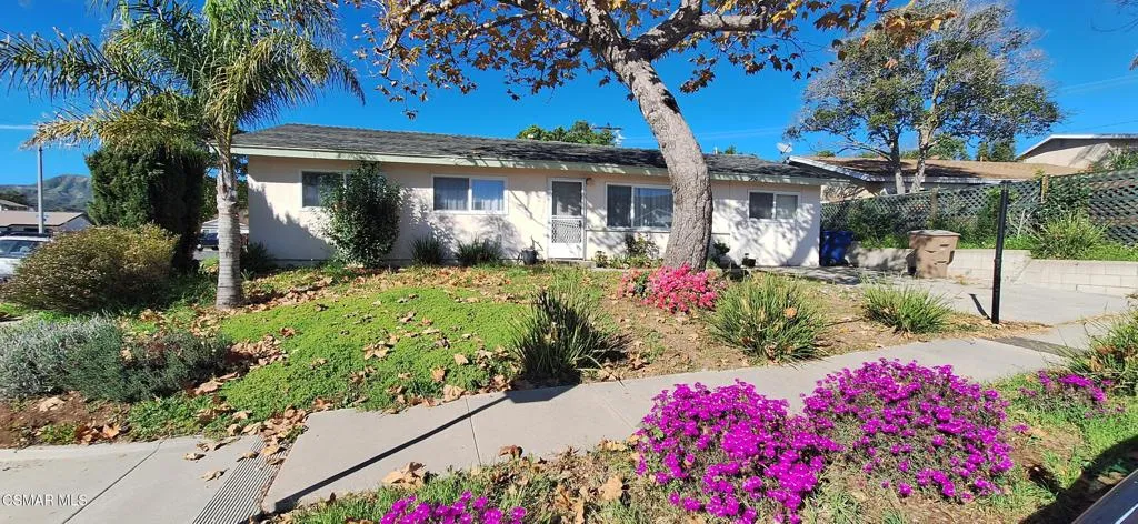 209 Delaware Drive, Ventura, California 93001 home-pic-1