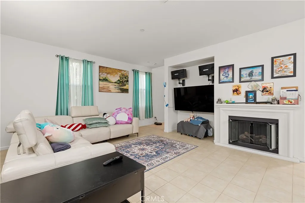 11353 Antonio, Stanton, California 90680 home-pic-15
