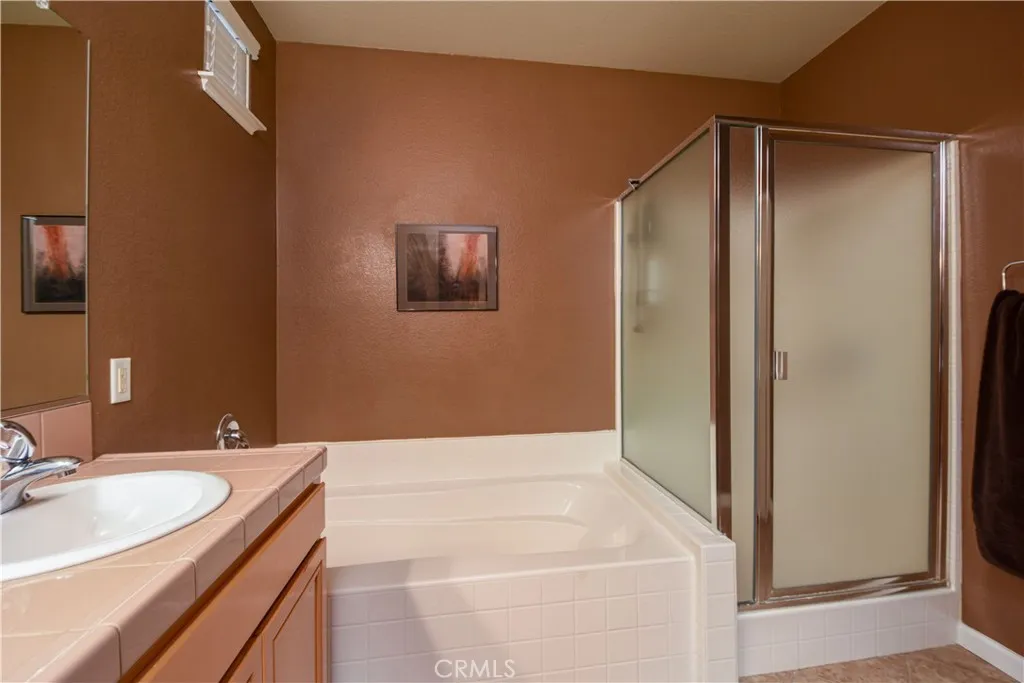 28300 Long Meadow Drive, Menifee, California 92584 home-pic-20