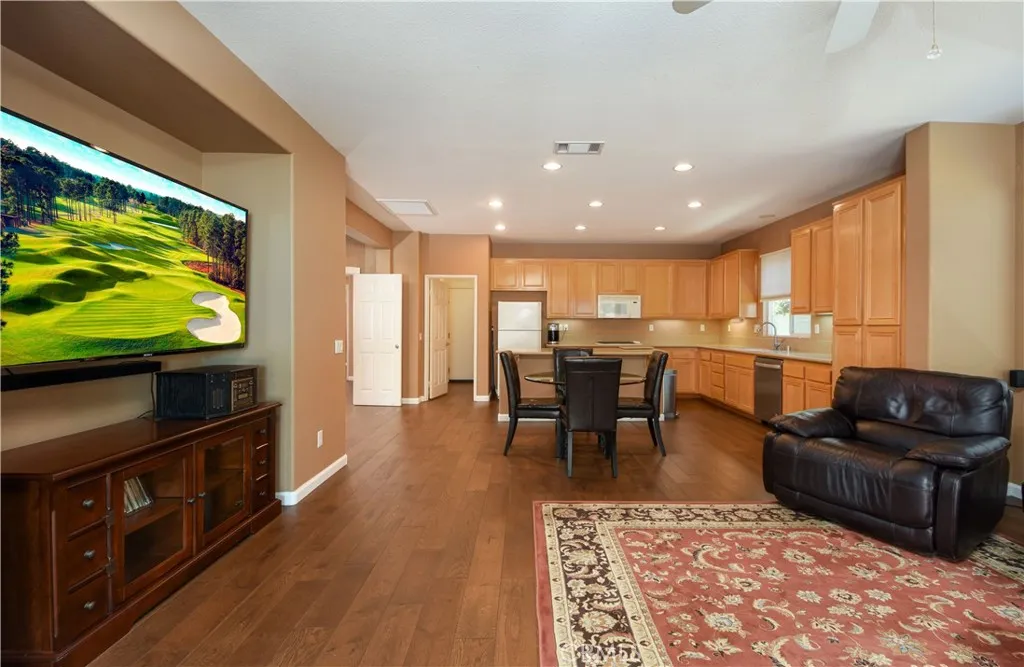 28300 Long Meadow Drive, Menifee, California 92584 home-pic-16