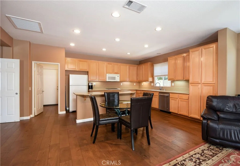 28300 Long Meadow Drive, Menifee, California 92584 home-pic-12