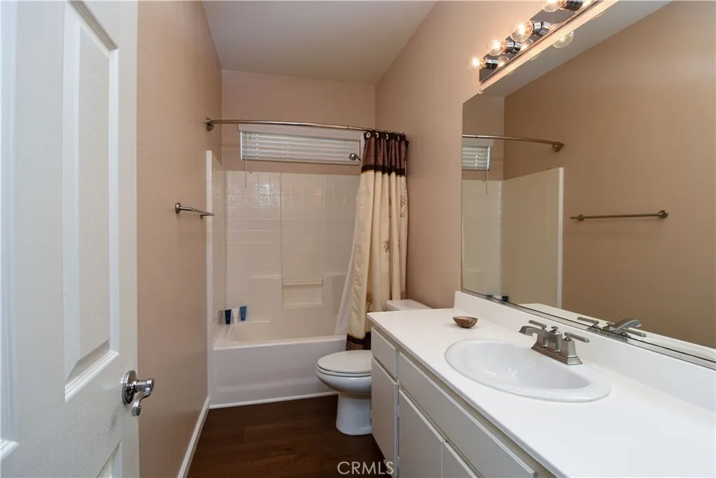 28300 Long Meadow Drive, Menifee, California 92584 home-pic-24