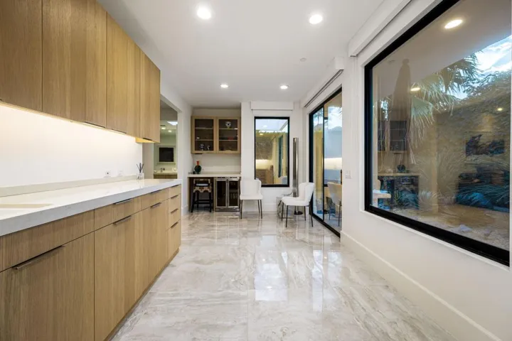 104-web-or-mls-DC_Thunderbird_OPMG_0126_