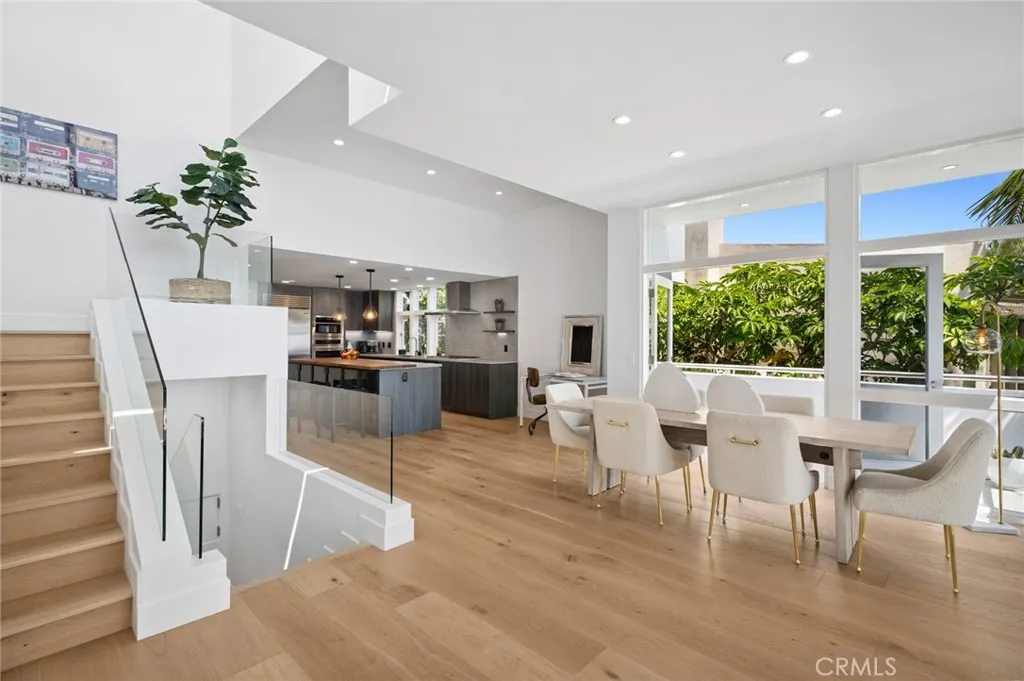 1061 Skyline Drive, Laguna Beach, California 92651 home-pic-9