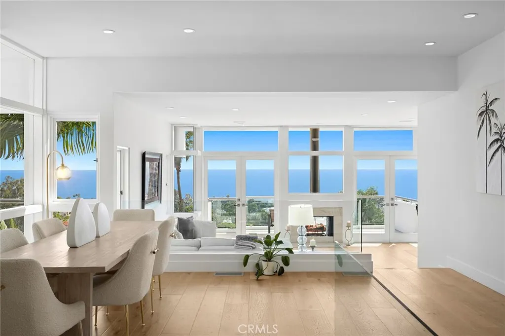1061 Skyline Drive, Laguna Beach, California 92651 home-pic-1
