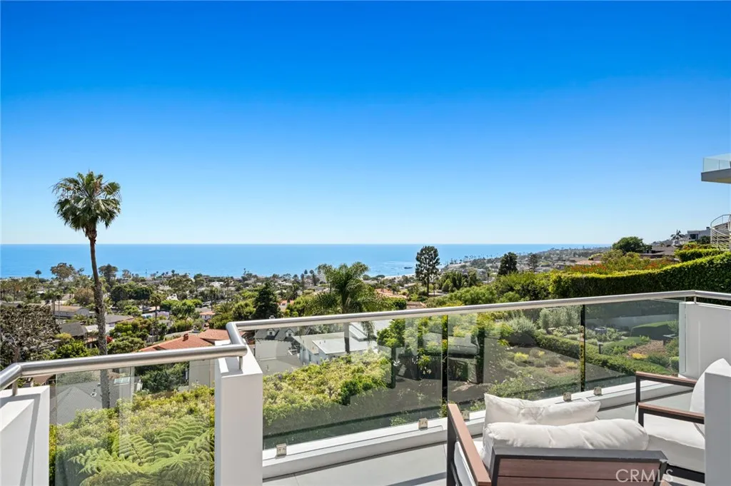 1061 Skyline Drive, Laguna Beach, California 92651 home-pic-13