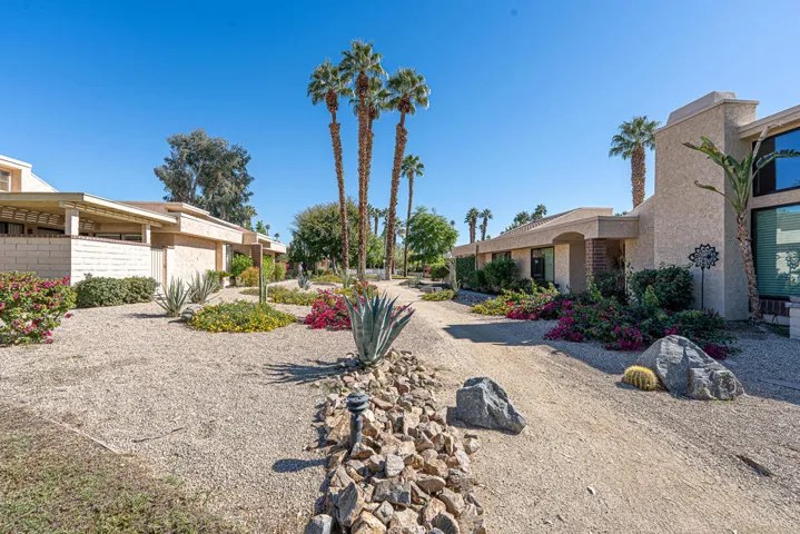 68704 CALLE TOLOSA 20