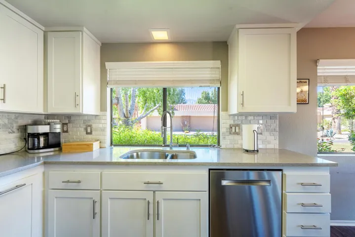 68704 CALLE TOLOSA 36