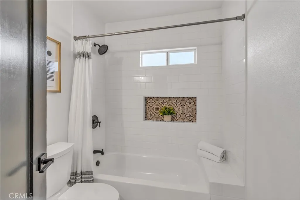 6034 Lime, Long Beach, California 90805 home-pic-19