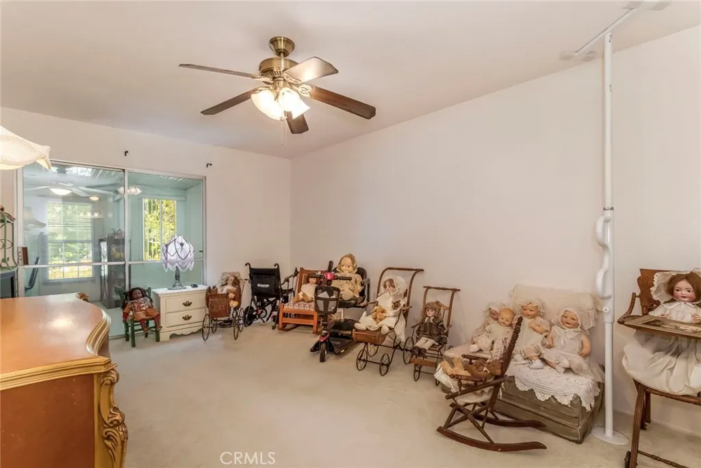26856 Oak Branch Circle, Newhall, California 91321 home-pic-12