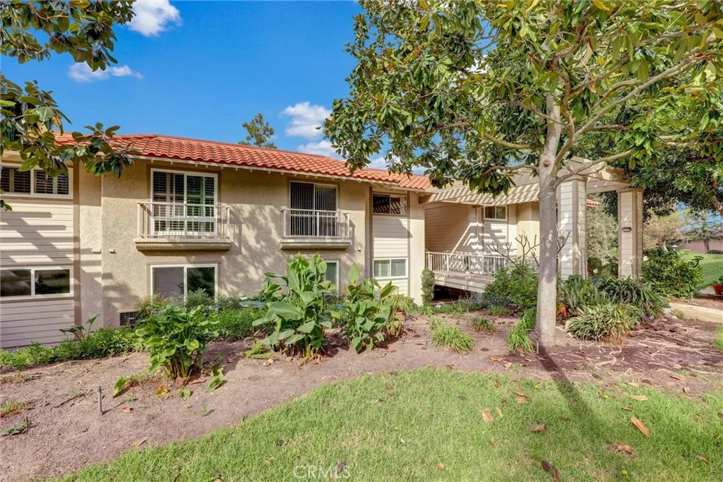 3301 Via Carrizo P, Laguna Woods, California 92637 home-pic-28