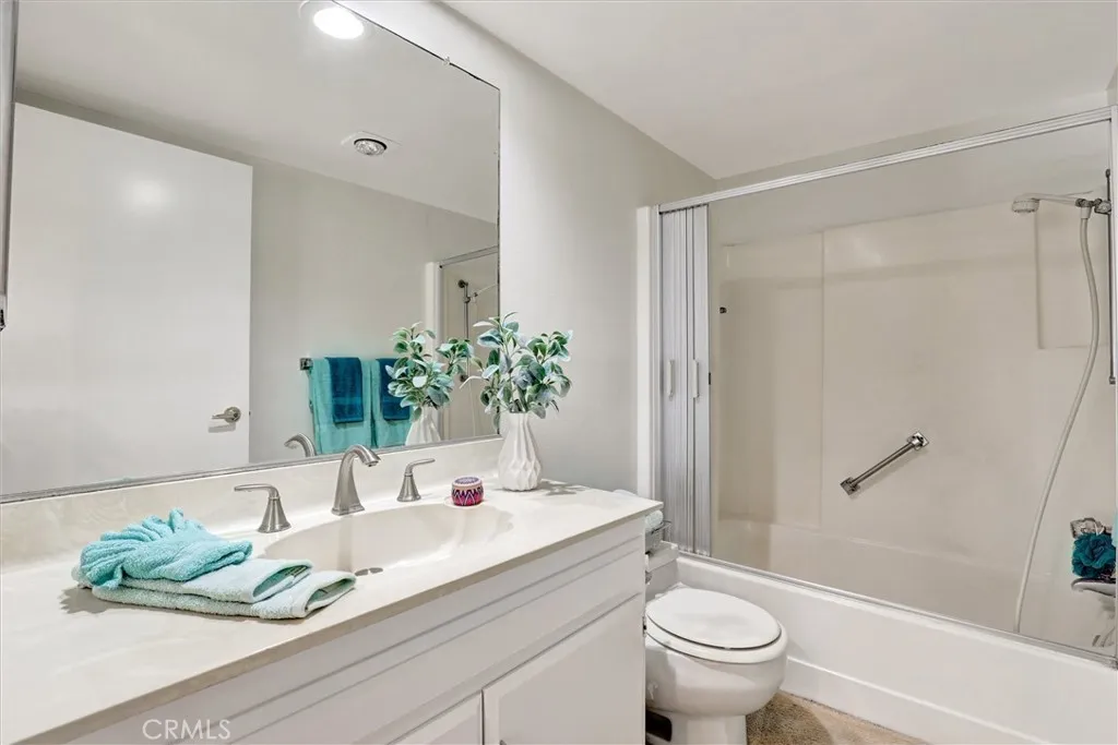 3301 Via Carrizo P, Laguna Woods, California 92637 home-pic-18