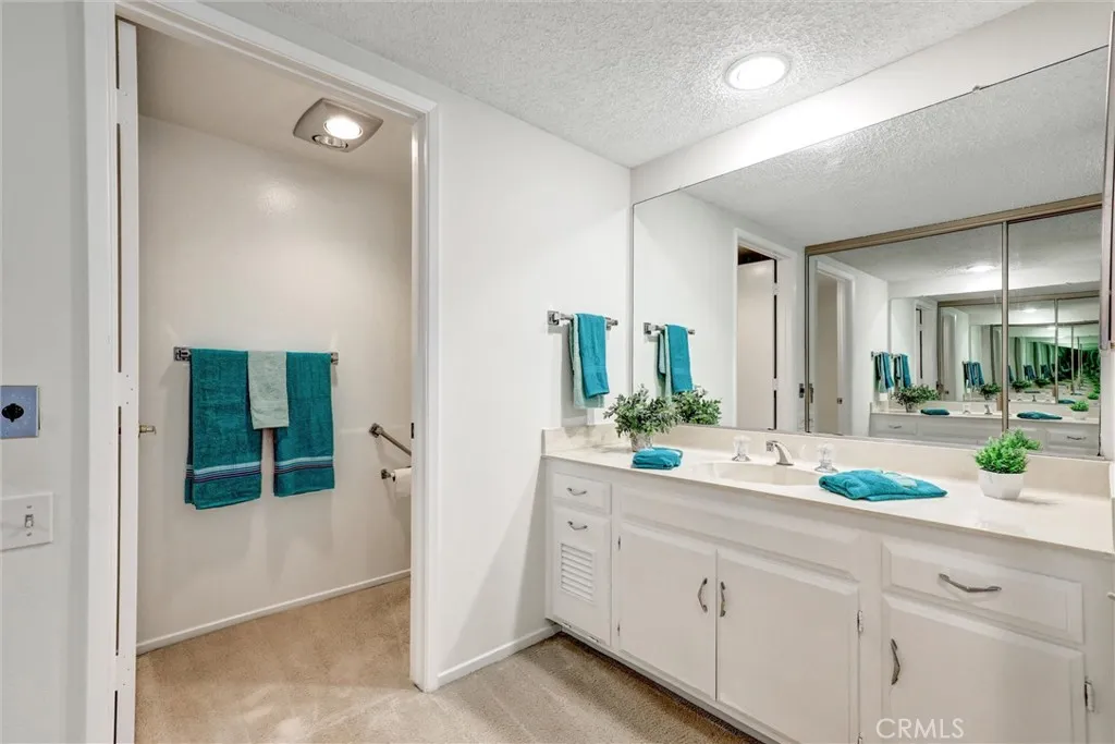 3301 Via Carrizo P, Laguna Woods, California 92637 home-pic-25