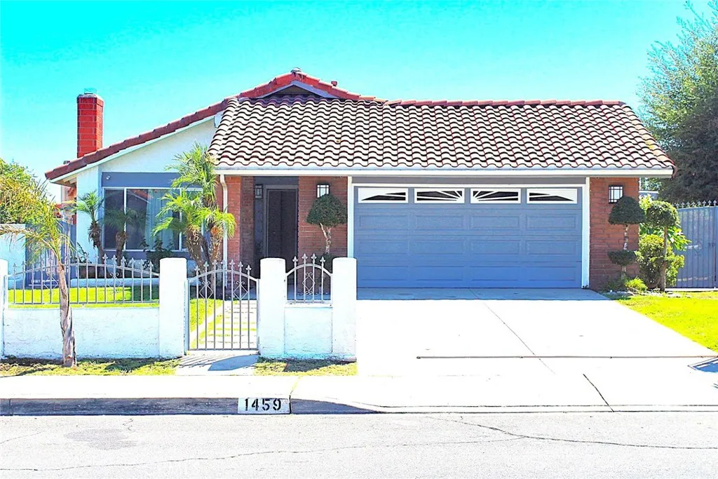 1459 W James Street, Rialto, California 92316 home-pic-1