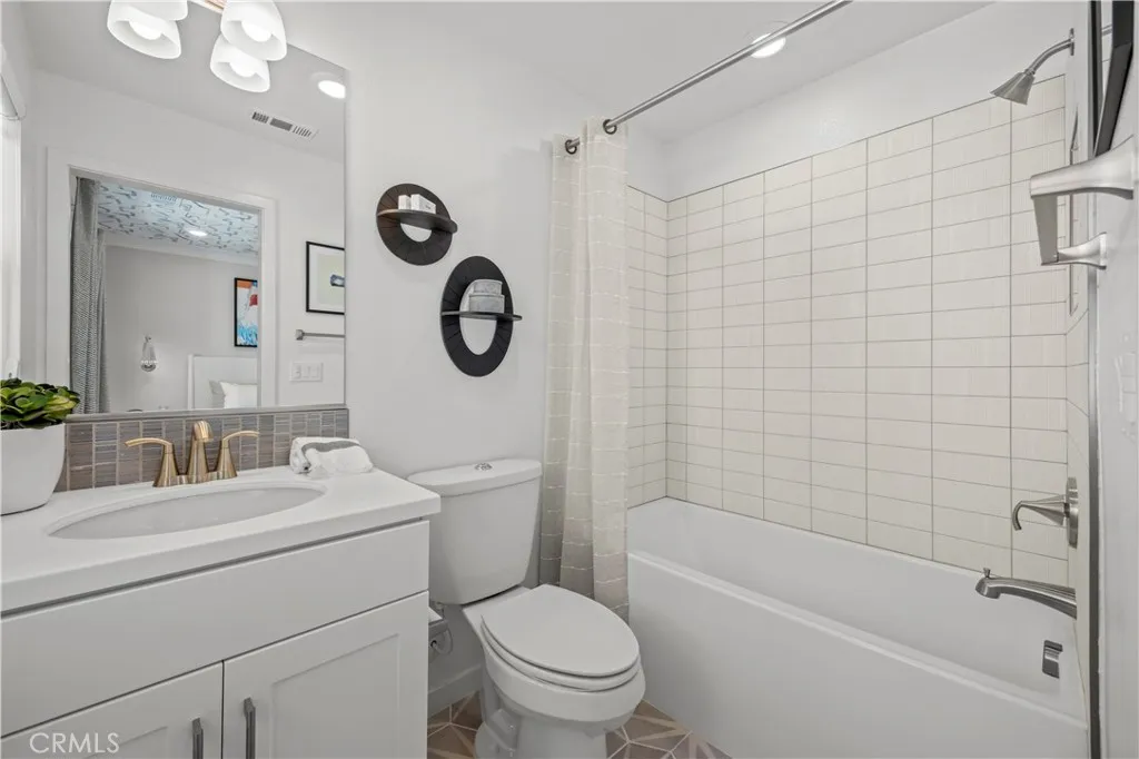 228 Stillwater Lane, Claremont, California 91711 home-pic-11