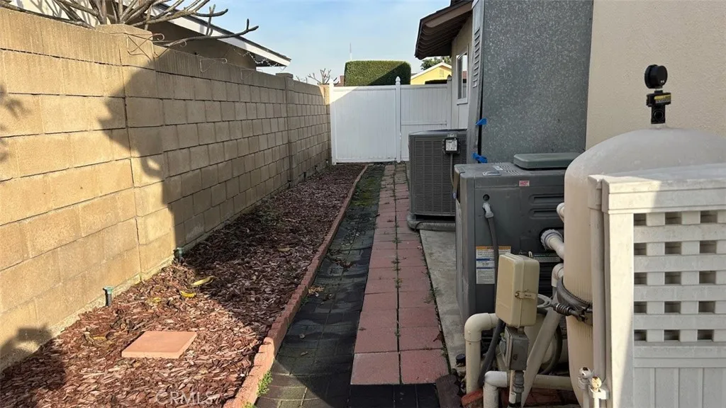 6849 Whitman Drive, Buena Park, California 90620 home-pic-33