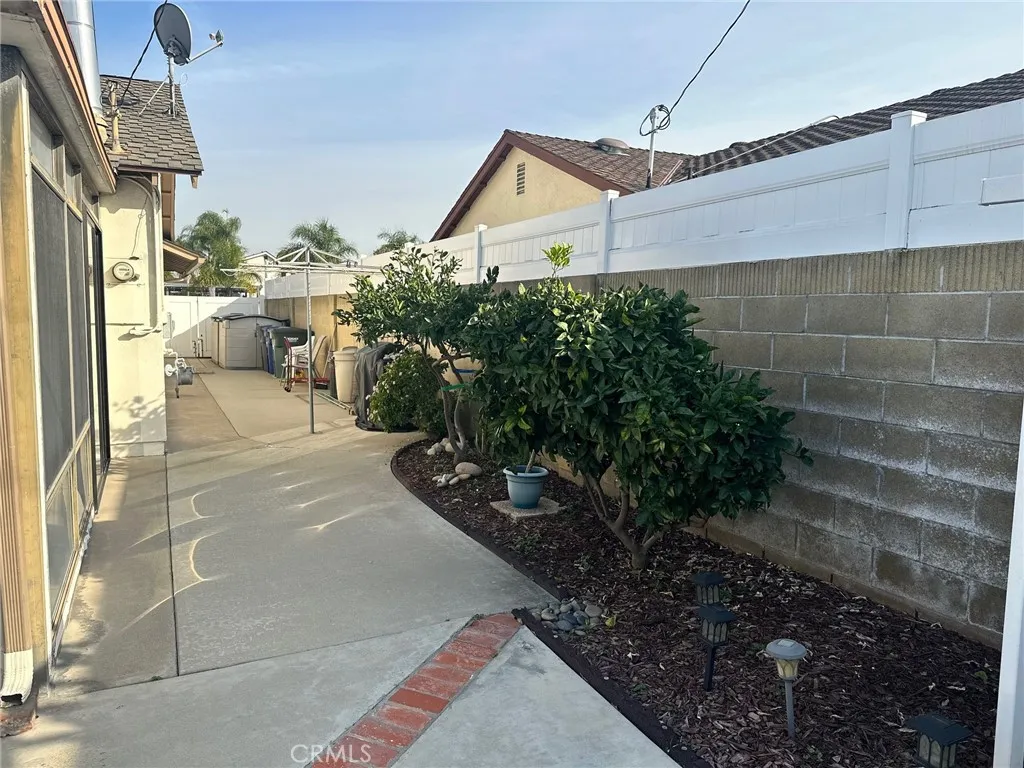 6849 Whitman Drive, Buena Park, California 90620 home-pic-32