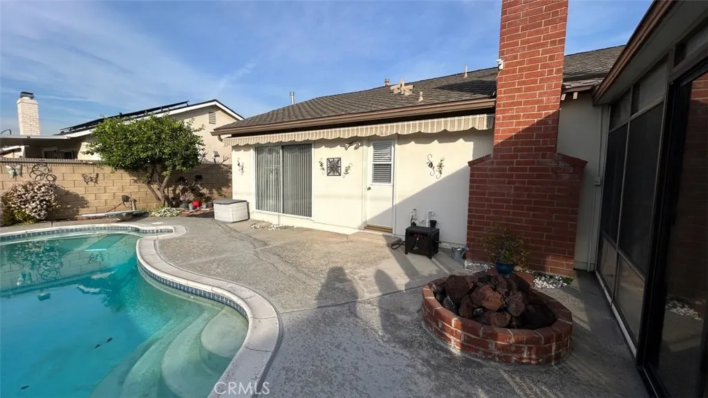 6849 Whitman Drive, Buena Park, California 90620 home-pic-25