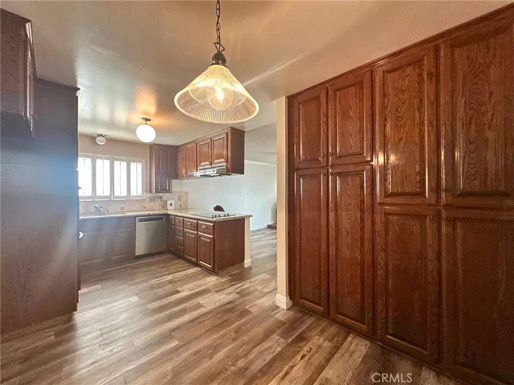 6849 Whitman Drive, Buena Park, California 90620 home-pic-4