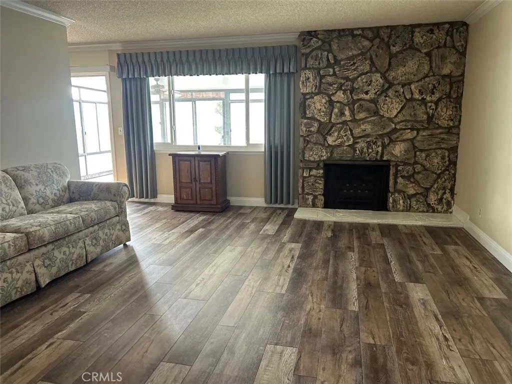 6849 Whitman Drive, Buena Park, California 90620 home-pic-3