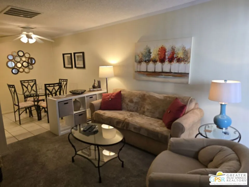 470 S Calle Encilia B2, Palm Springs, California 92262 home-pic-2