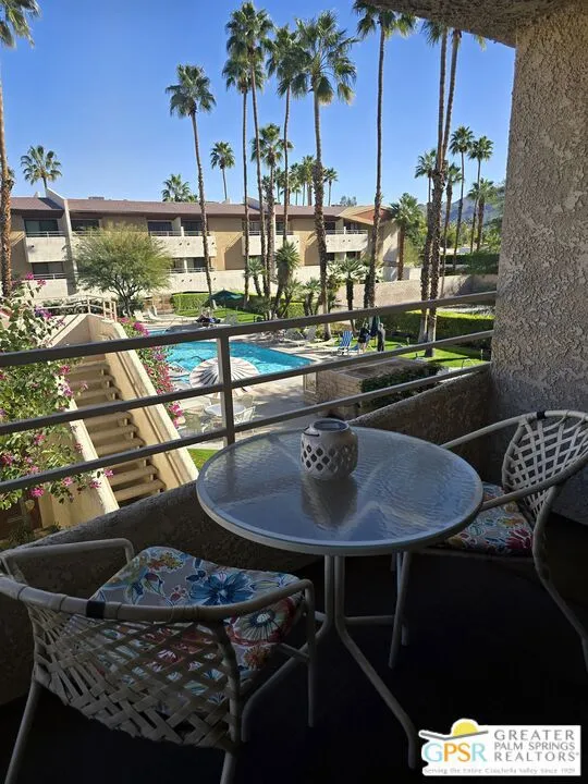 470 S Calle Encilia B2, Palm Springs, California 92262 home-pic-23